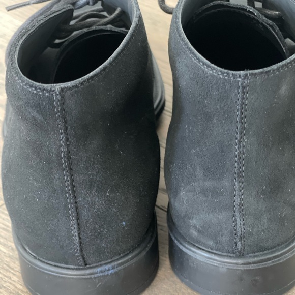 Tod’s Black Suede Desert Boots, US 8.5. Unworn. - Picture 5 of 8